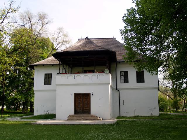Monumentul istoric Cula Glogovenilor din Gorj va fi inaugurat în curând